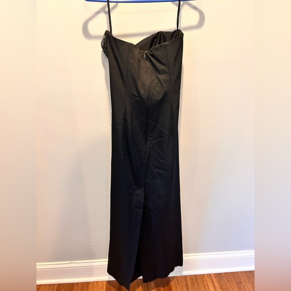 Express Beaded Strapless Formal Gown Black size 3/4 EUC - Picture 4 of 9